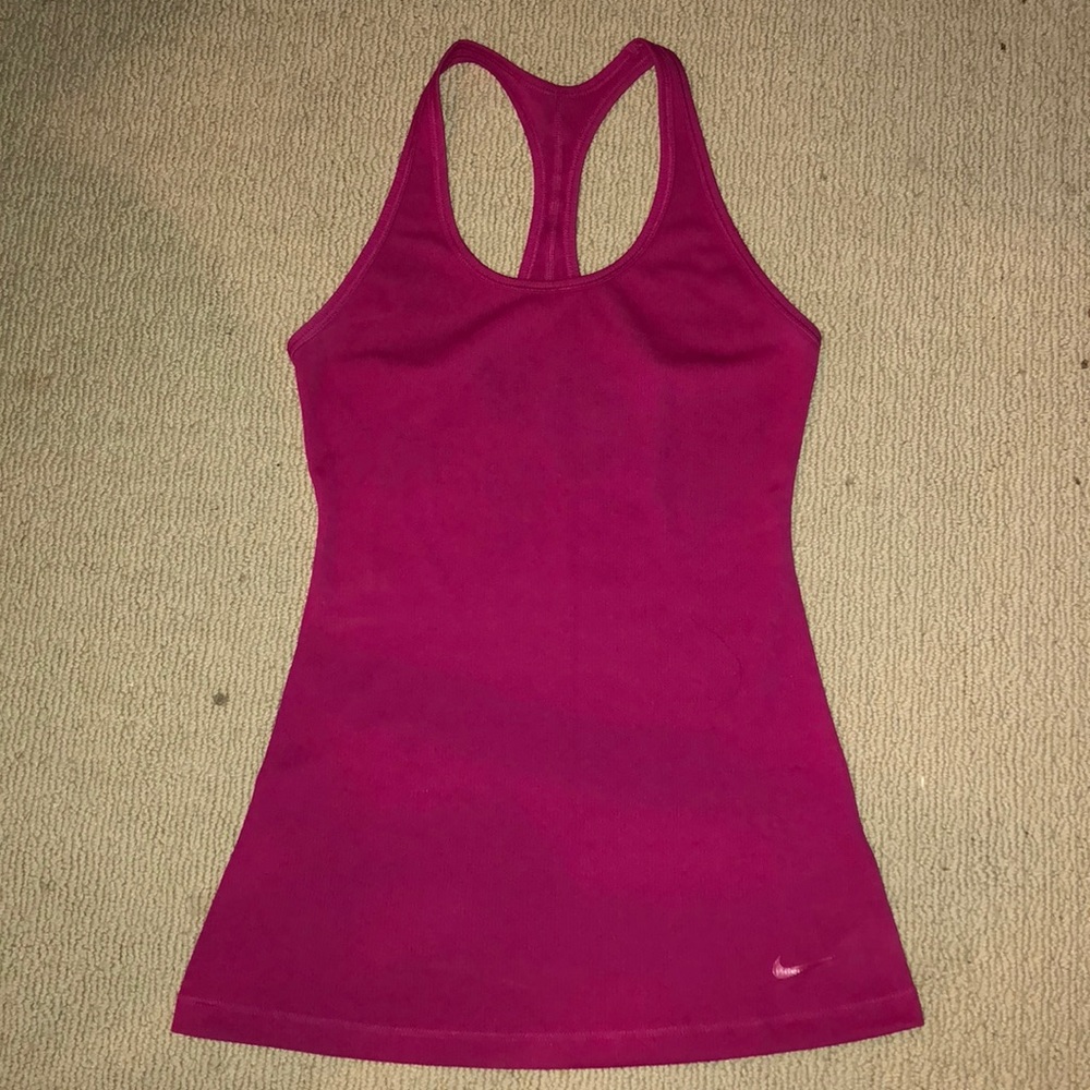 Nike top